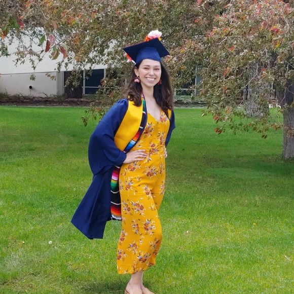 Meet your Posher, Hannah - Picture 1 of 1